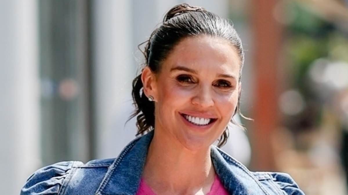 Danielle Lloyd stuns in a hot pink dress as she joins chic Vanessa Feltz after an appearance on her talk show - following her shock cancer diagnosis