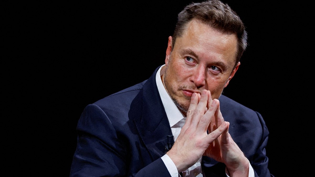 Elon Musk offers clue on where his relationship with Trump White House stands with cryptic comment on ex-staffer Katie Miller's podcast