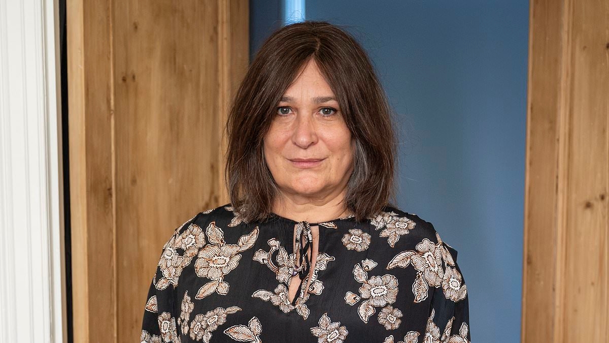 My night of misery in A&E for a broken ankle left me in tears. I was treated with indifference verging on contempt. The NHS is broken: SARAH VINE
