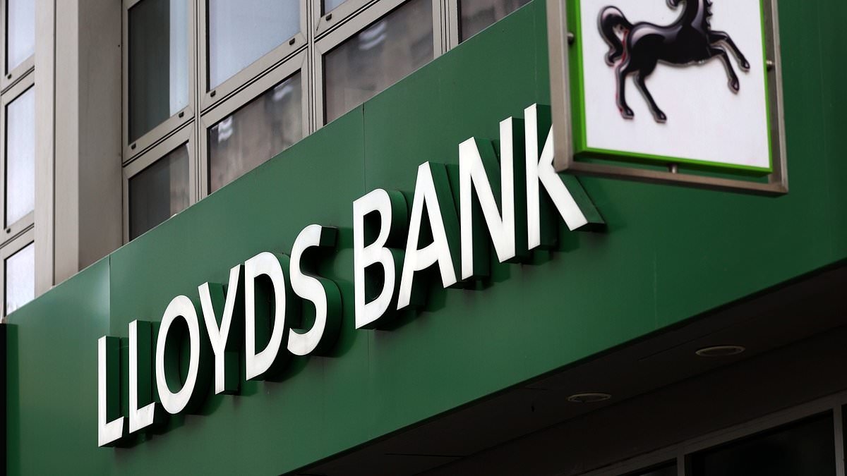 Lloyds Bank introduces app to deposit cash in stores using a barcode