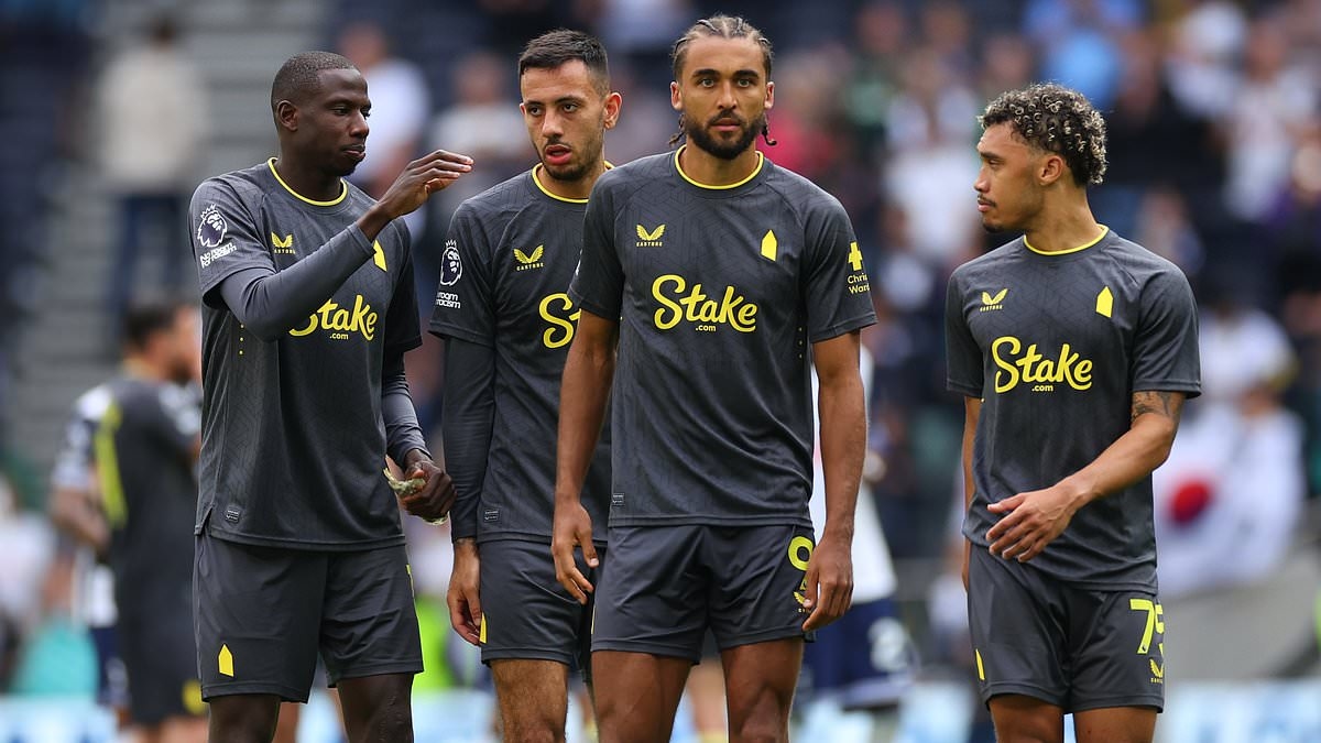 Leeds United 'agree deal to sign Premier League striker, as he heads for a medical', despite interest from Man United, Newcastle and Aston Villa