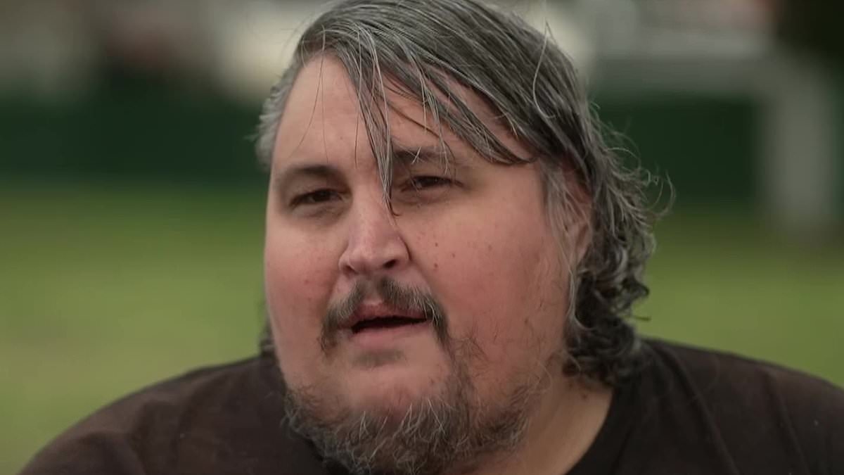 Aussie who can't get an Uber because he's 'too fat' claims that he is being discriminated against