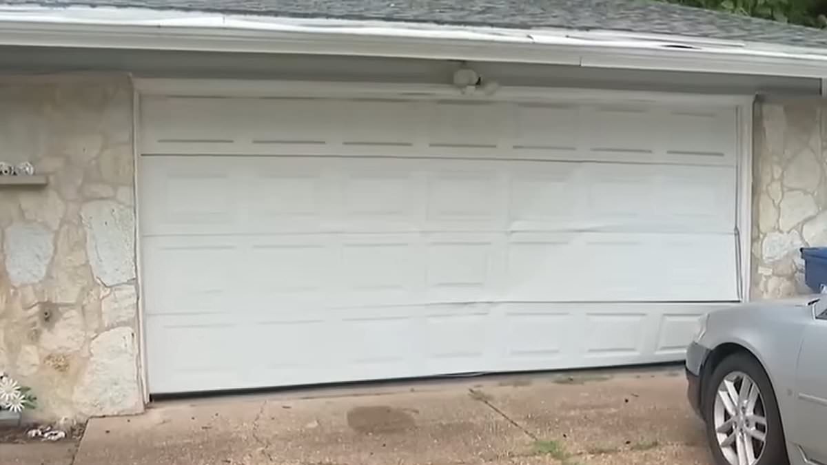 Amazon's appalling offer to Missouri woman after delivery driver destroyed her garage door