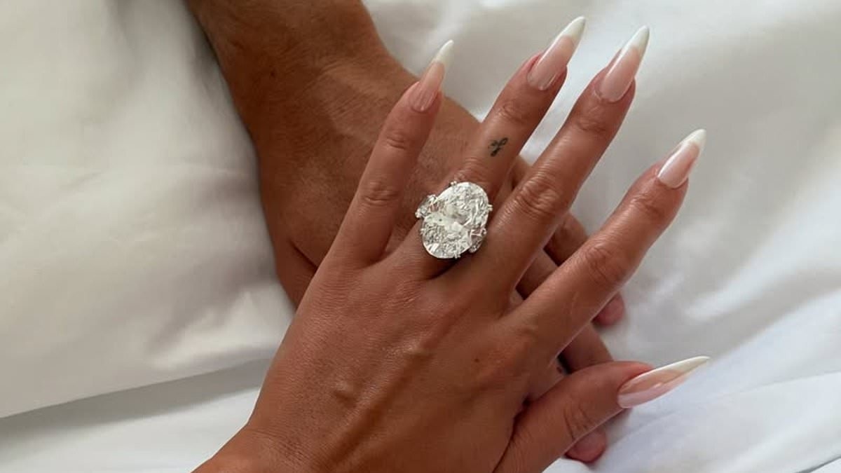 Cristiano Ronaldo forks out for £270,000-worth of gifts including a Porsche and luxury handbags to celebrate proposing to long-time girlfriend Georgina Rodriguez with massive SEVEN-FIGURE diamond ring