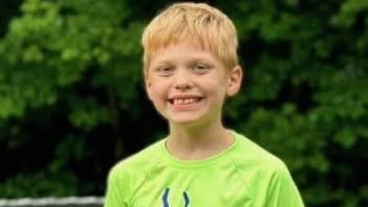 Mom wrote heartrending note after son, 4, vanished...then cops discovered her horrifying secret