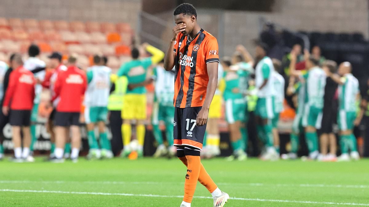 Dundee United 2 Rapid Vienna 2 (4-4 on agg, Rapid win 5-4 on pens) It's agony for United as two-goal lead, and European dream, slips away...