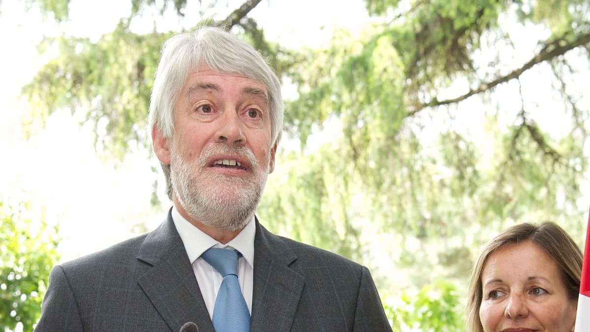 Jeremy Paxman's brother leaves staggering fortune to family after his death aged 73