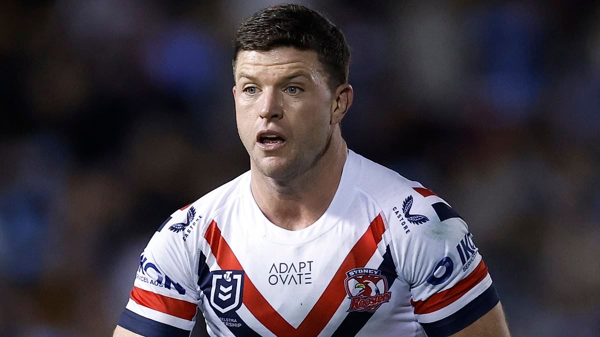 Footy star explains what REALLY happens when players go off the field following a head knock