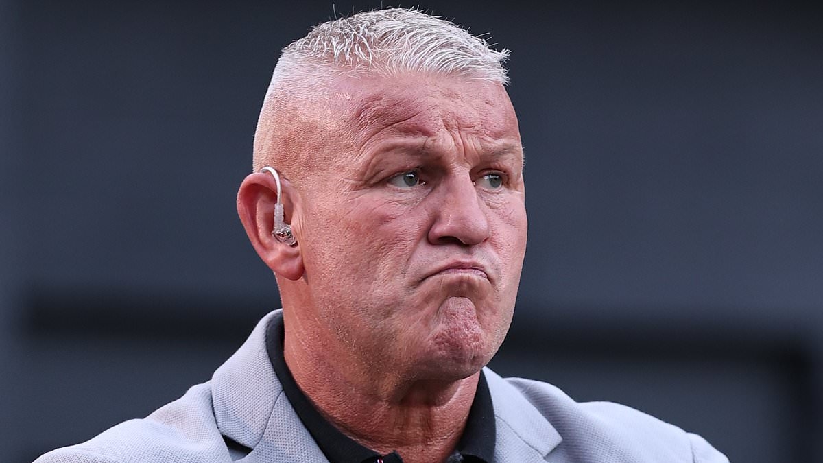 I'm a former footballer who was on £30,000-per-week but ended up bankrupt - these are the most common ways stars lose all of their money