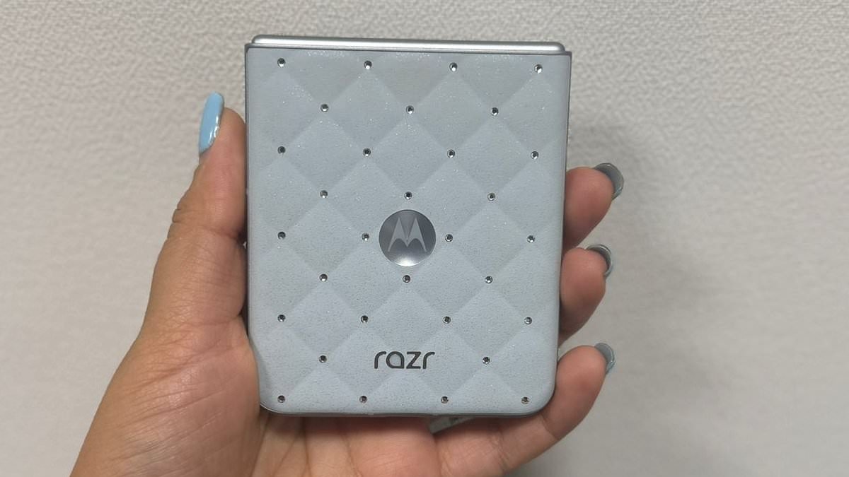 Motorola unveils a bedazzled Razr flip phone that is encrusted with Swarovski crystals – the ULTIMATE phone for nostalgic millennials