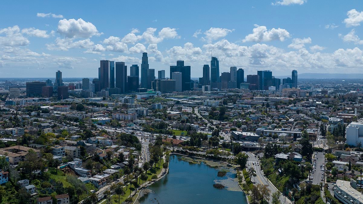 Earthquake swarm rocks California with shaking in Los Angeles