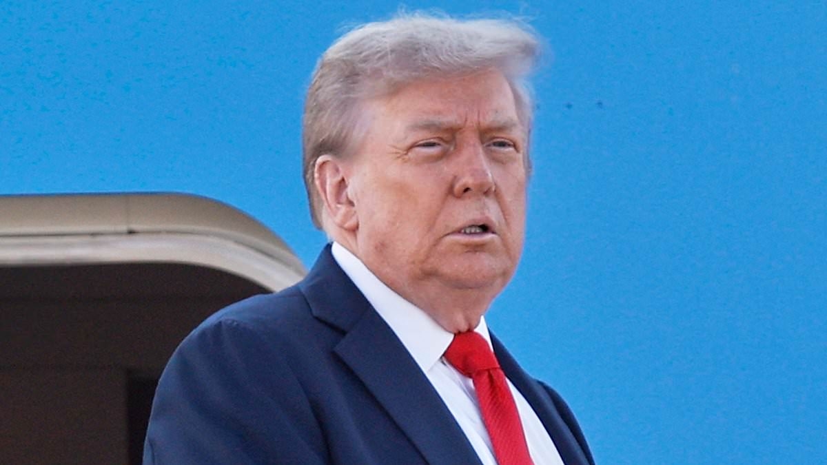 Trump reacts to Hillary Clinton's surprising suggestion she would nominate president for Nobel Peace Prize