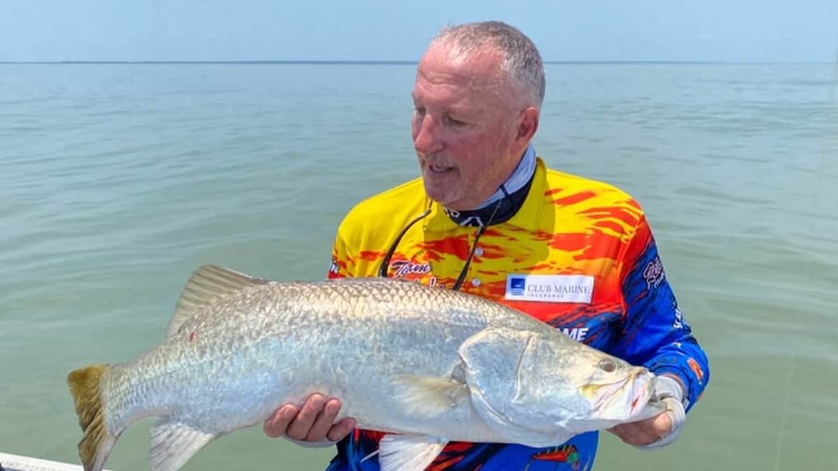 Aussie cricket legend lifts the lid on how Sir Ian Botham was SAVED after he fell into crocodile-infested waters during fishing trip: 'I should have got a knighthood'