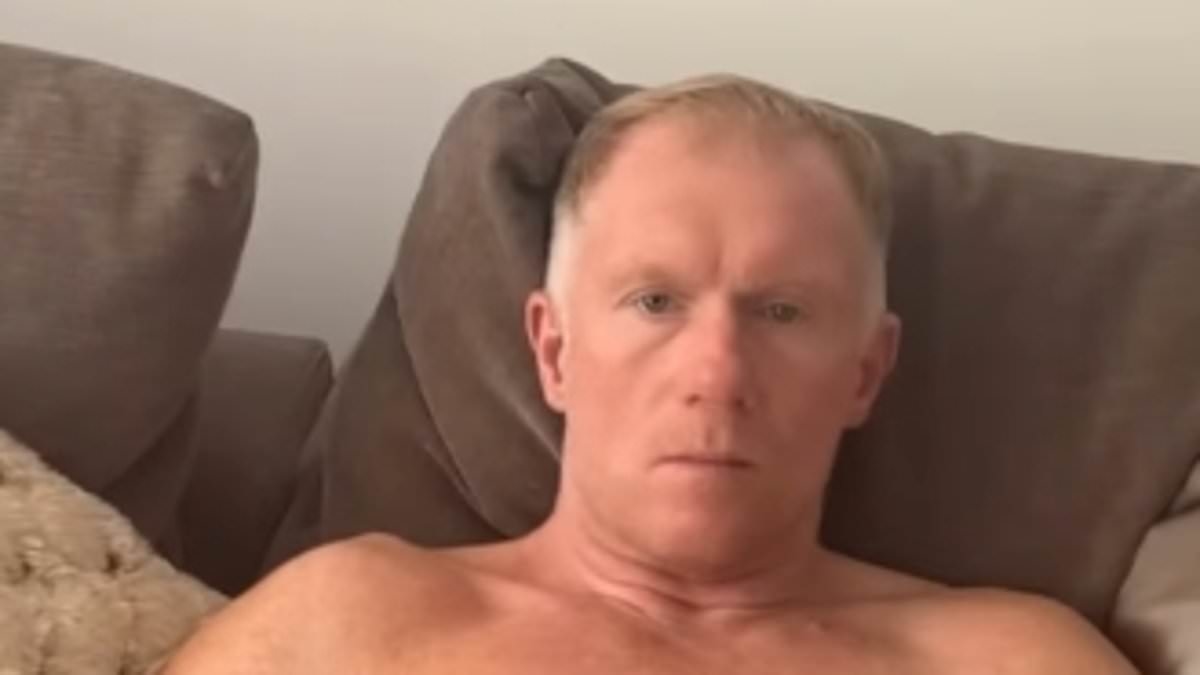 Paul Scholes offers blunt response to daughter wearing Arsenal shirt as Man United legend watched Red Devils' Premier League opener