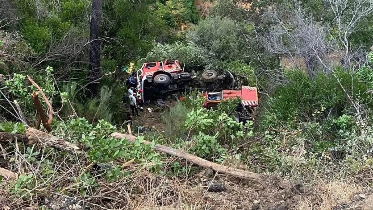 Two firefighters are dead and three left fighting for their lives after truck crashed while rushing to battle blaze