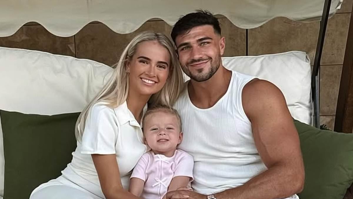 Tommy Fury admits he 'would've walked away from me too' as he addresses Molly-Mae Hague split and his alcohol issues in BBC docuseries