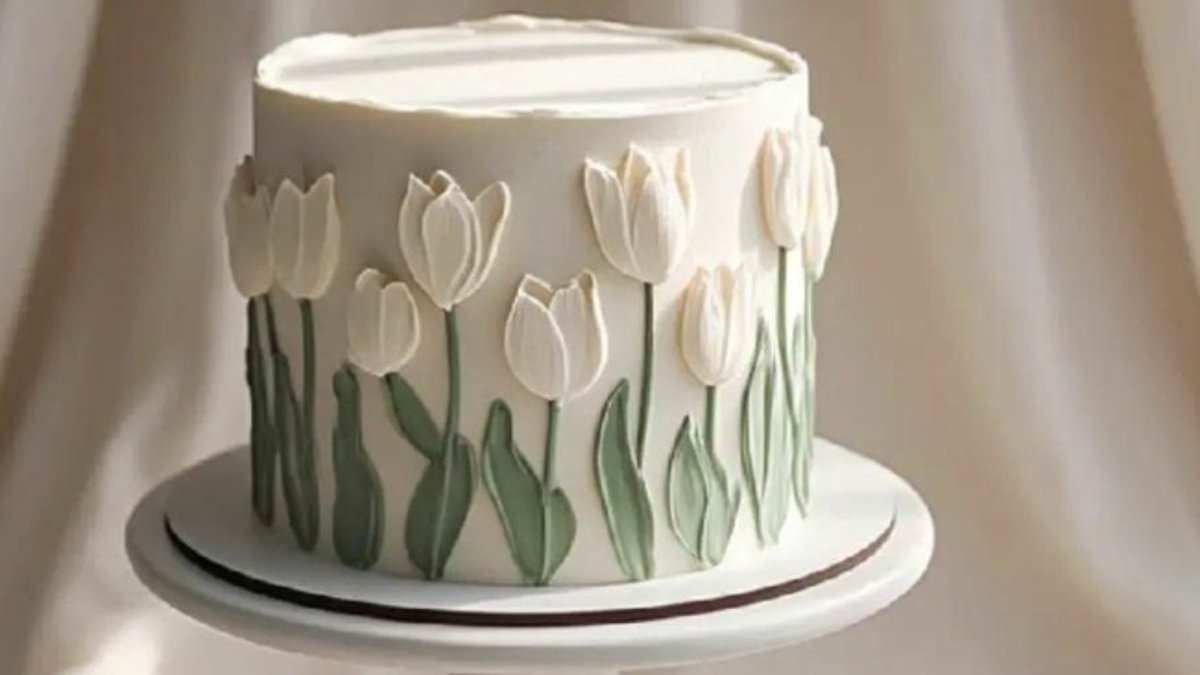 I paid £80 for my mother's birthday cake but it arrived looking nothing like I had ordered