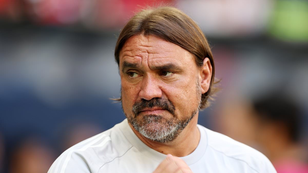 Leeds vs Everton - Premier League: Live score, team news and updates as the Whites make their return to the top flight with a home clash against the Toffees