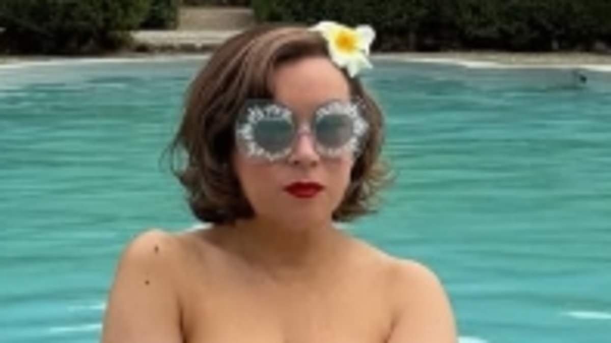 Real Housewives Of Beverly Hills vet Jennifer Tilly, 66, poses NUDE in her swimming pool for 'thirst trap'