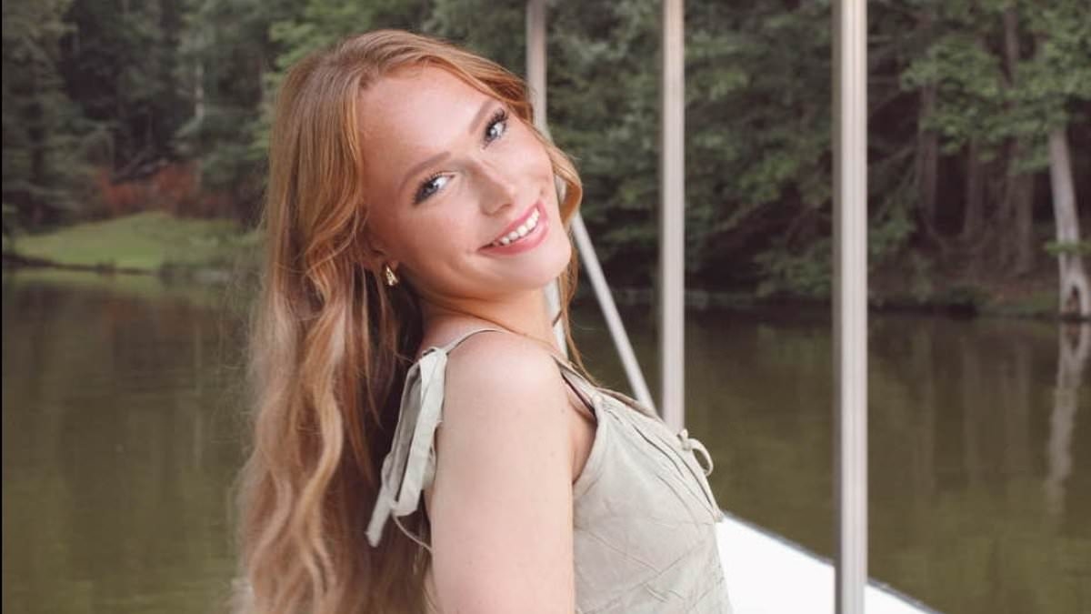 'Parent-killing' teen sends entitled and creepy texts from behind bars as family begs friends to defend her