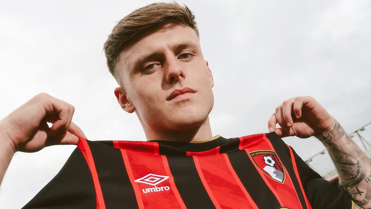 Bournemouth confirm £25m Ben Doak signing from Liverpool - as winger makes surprise shirt change