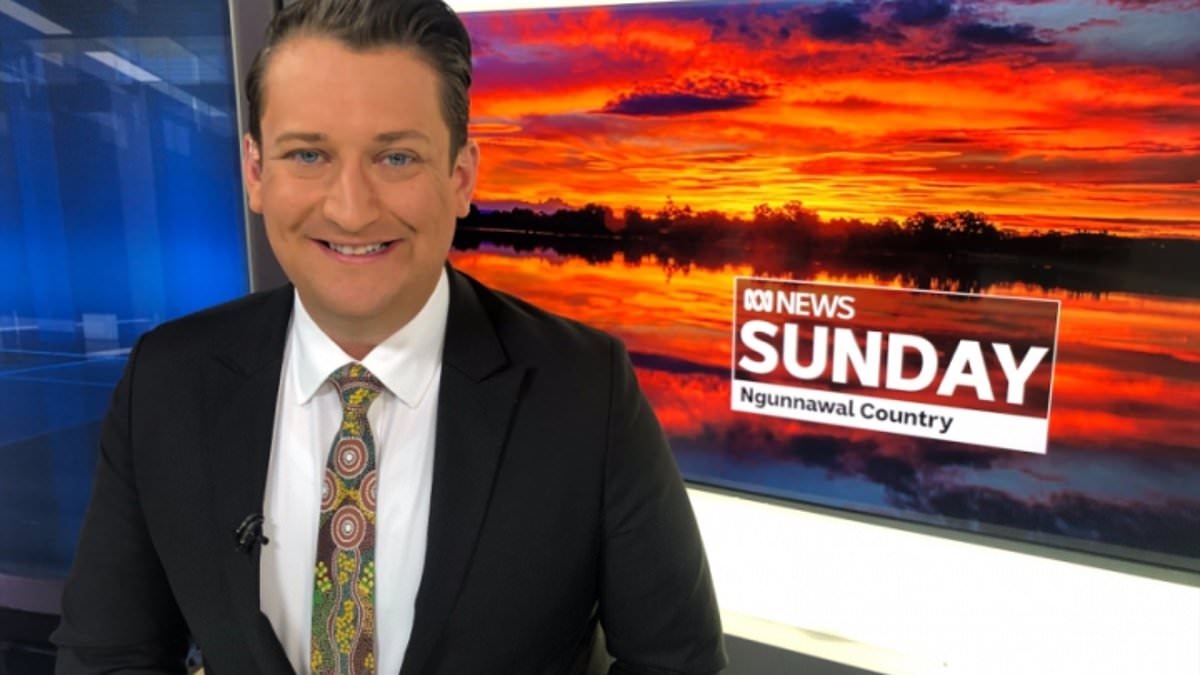 ABC journalist Dan Bourchier announces he is quitting the network after almost a decade on air