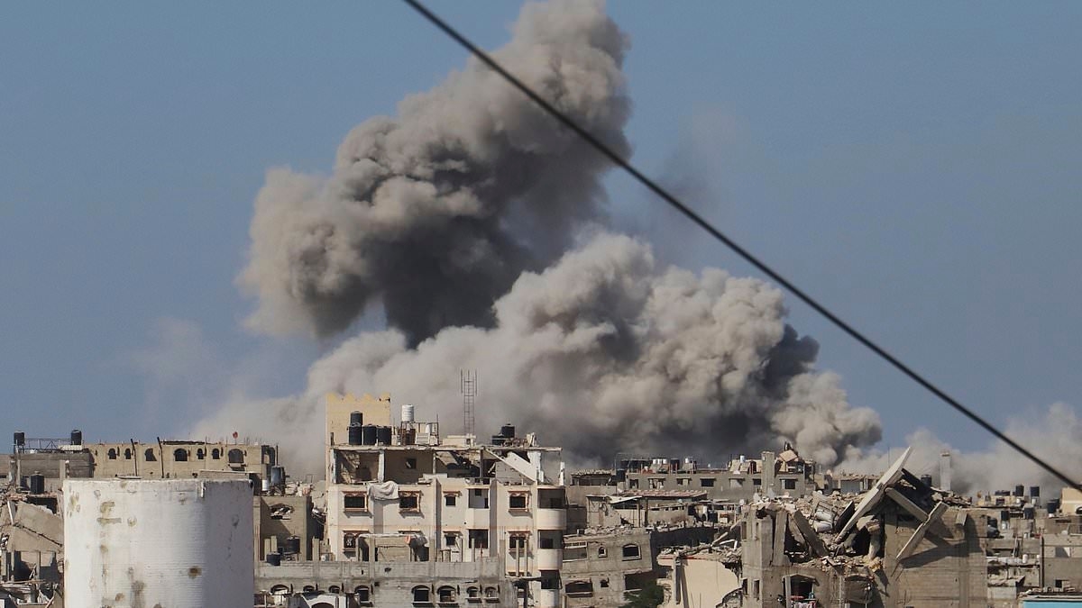 Hamas accepts peace deal and hostage return proposal - as Israeli PM Netanyahu vows to go ahead with Gaza City offensive