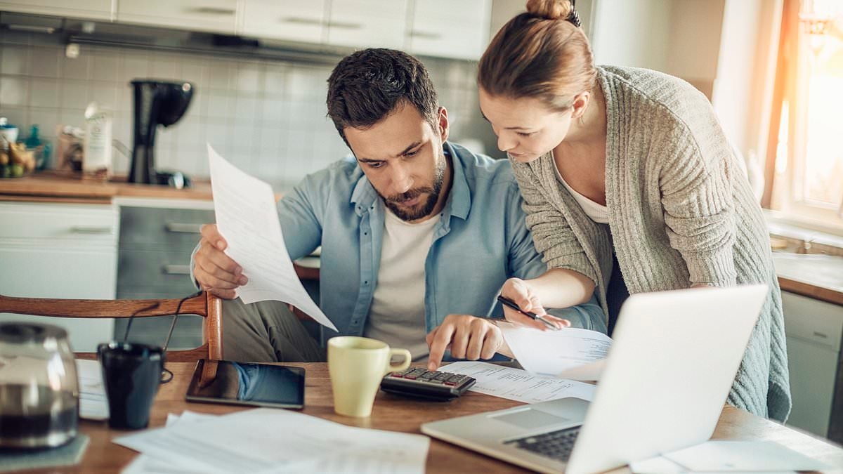 Thousands saw their savings soar thanks to my tips earlier this year. This is how you can follow their lead and get a great rate... but time is running out: SYLVIA MORRIS