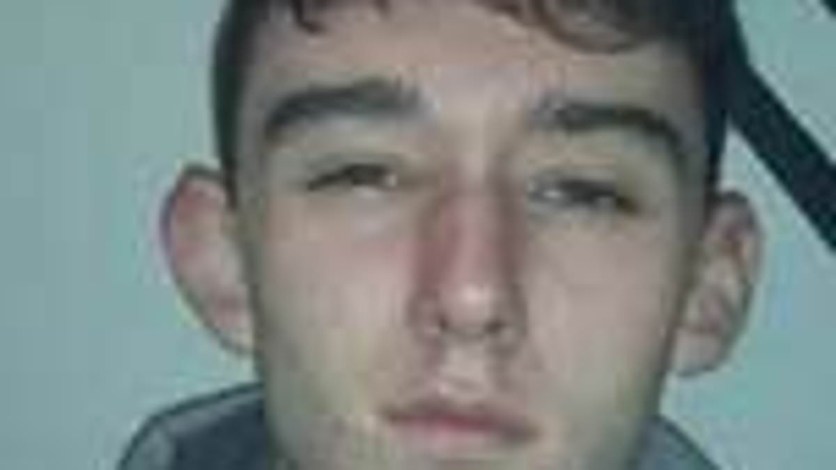 Moment cannibal-obsessed chef breaks into pub after drawing up sick 'kill list' planning to torture, murder and eat his victims
