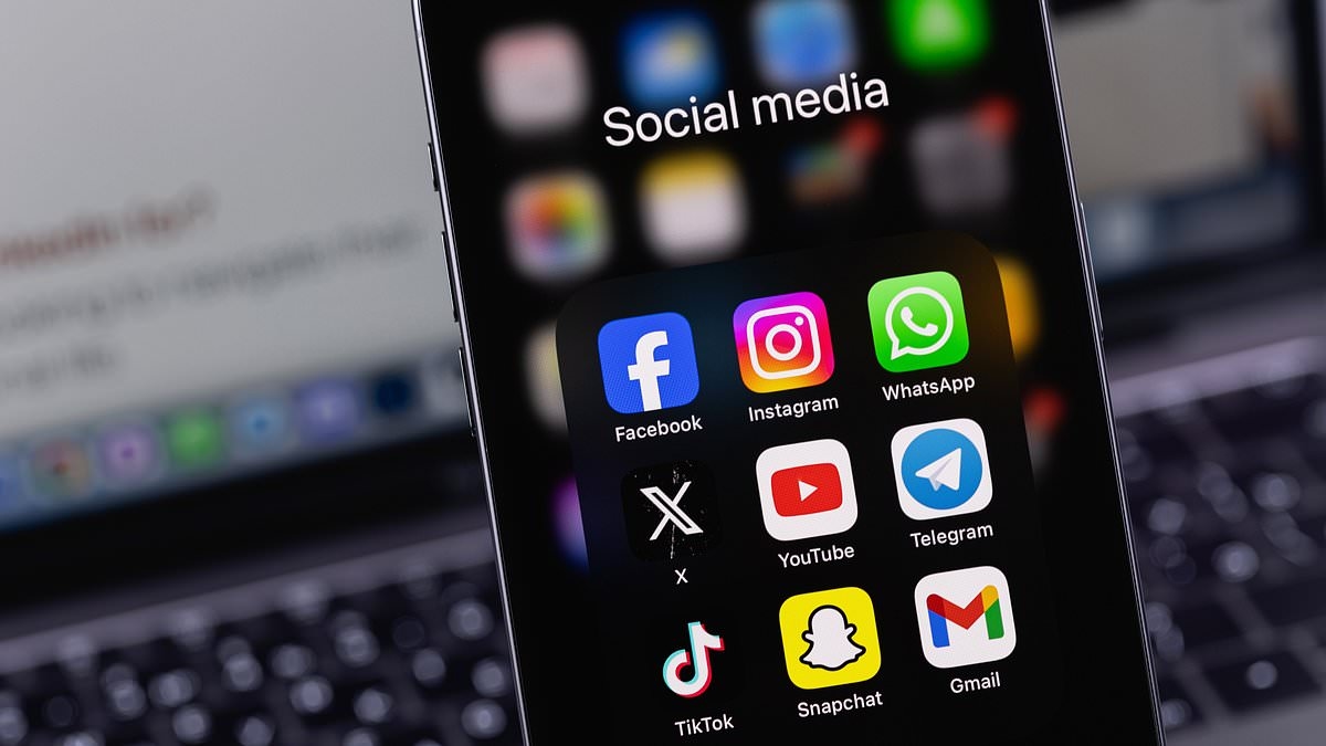 UK drops demand for 'back door' access to Apple users' data