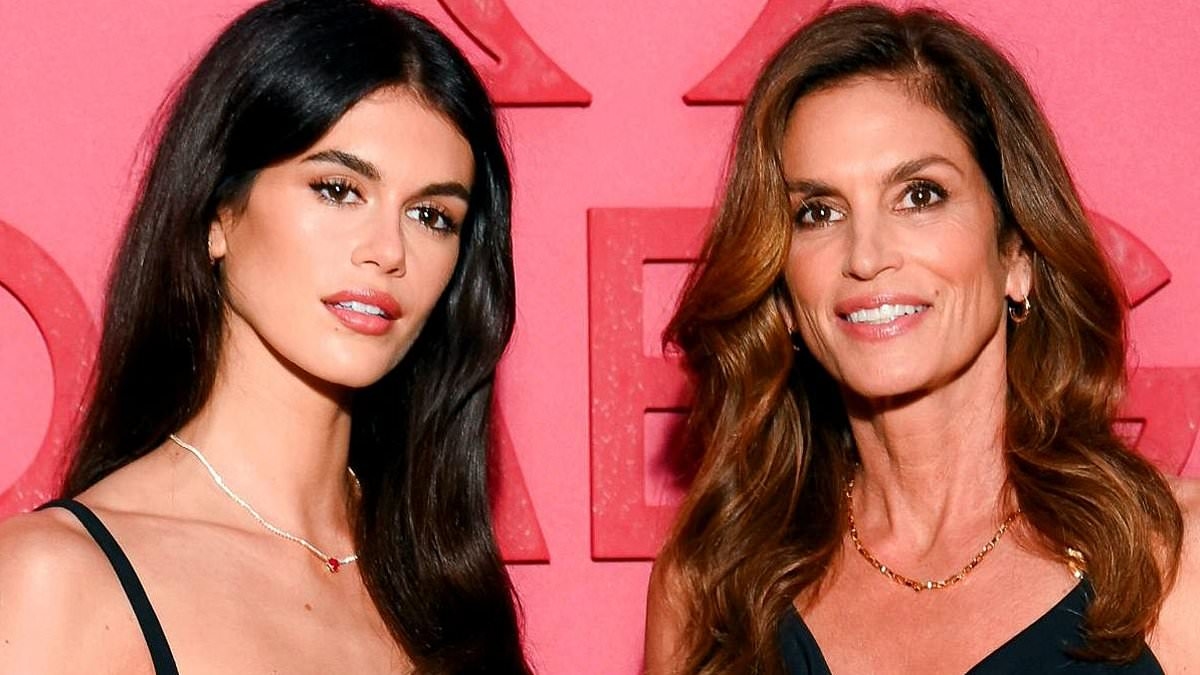 Kaia Gerber looks like mom Cindy Crawford's TWIN in new photo as she promotes latest project