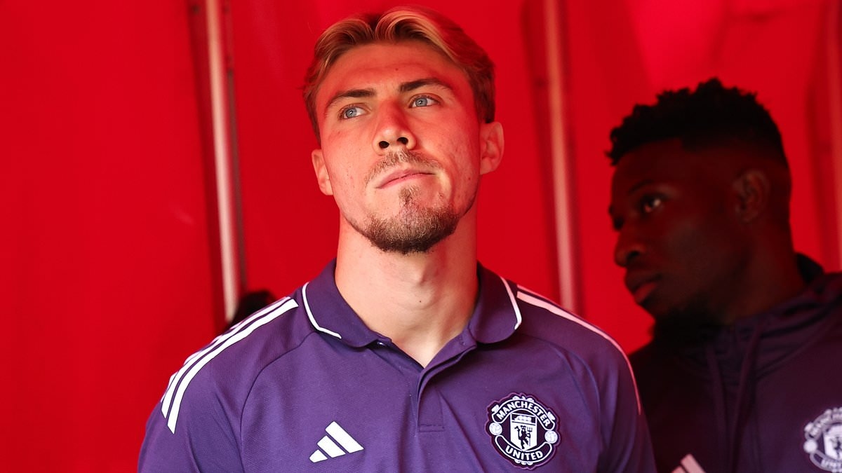 AC Milan 'aim to complete Rasmus Hojlund this week' after he axed from Man United's squad - but £35m permanent exit hinges on key detail