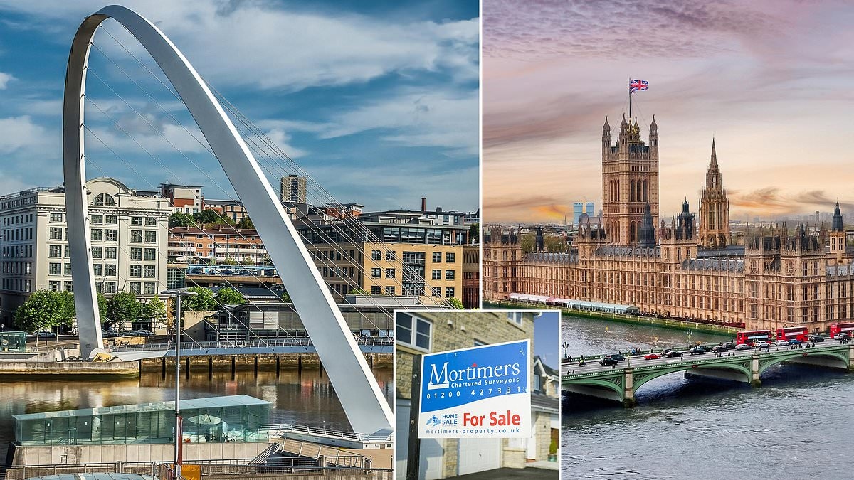 UK house prices up £9,000 in past year