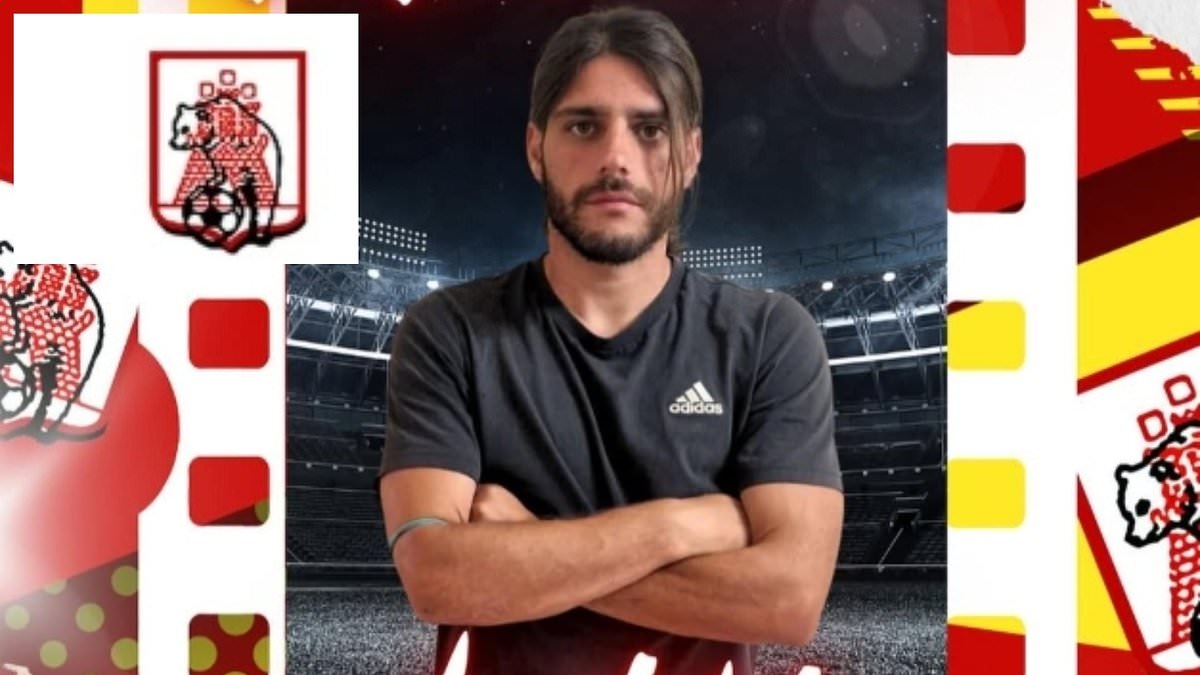 Footballer dies aged 30 in front of mother before first training session with new club