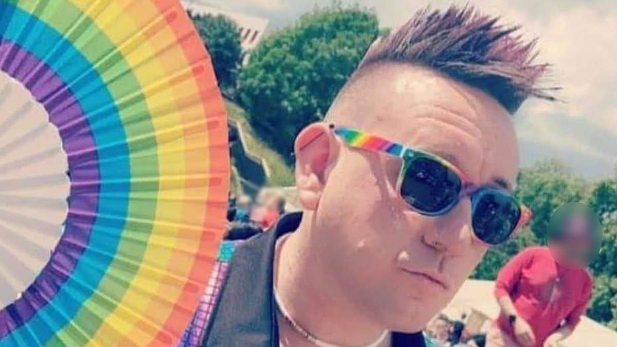 Jet2 passenger goes to extreme lengths to get a free flight - Would YOU do it?