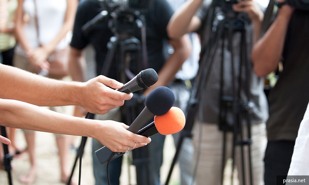 Training potential journalists to be more aware