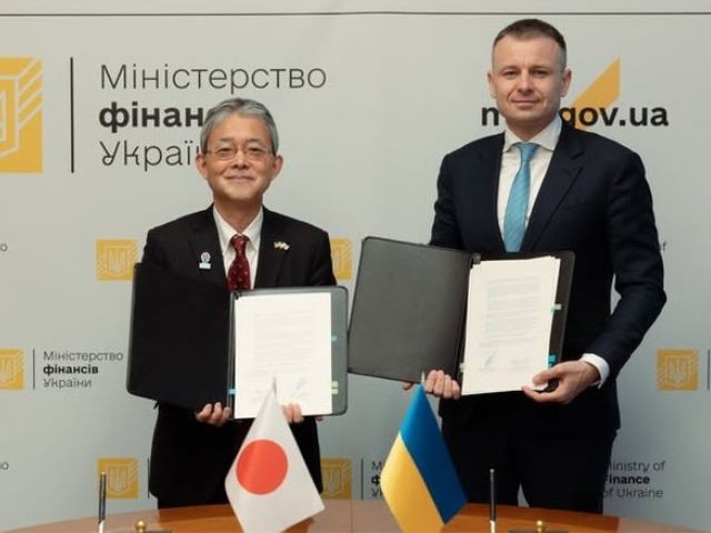 Japan grants $3 billion loan to Ukraine using profits from frozen Russian assets