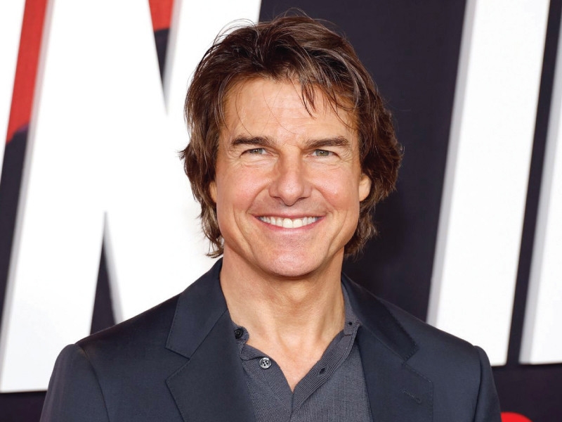 Tom Cruise stuns fans with rooftop stunt at BFI ahead of Mission Impossible premiere