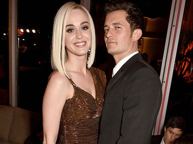 Katy Perry stops Nevada show to call out fan messaging Orlando Bloom