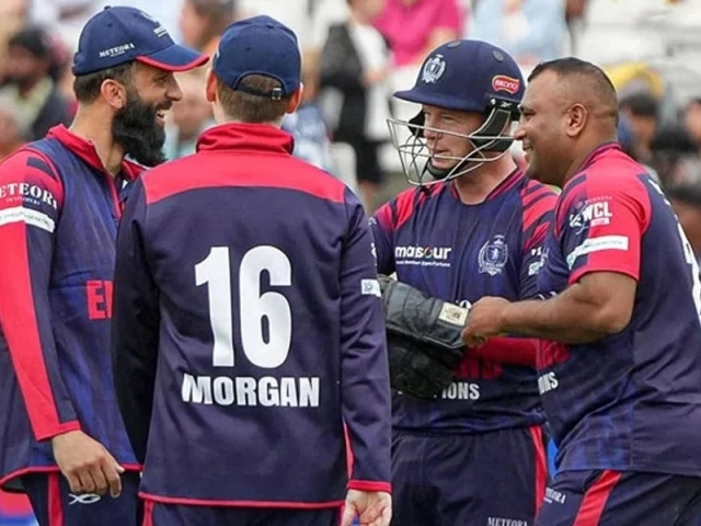 England knock India out of WCL