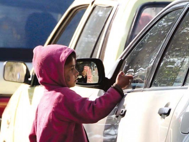 Child beggars still chase benefactors