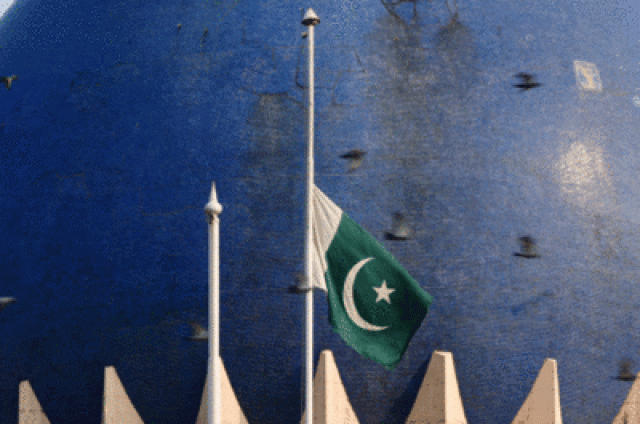 Patriotism shines at school contests