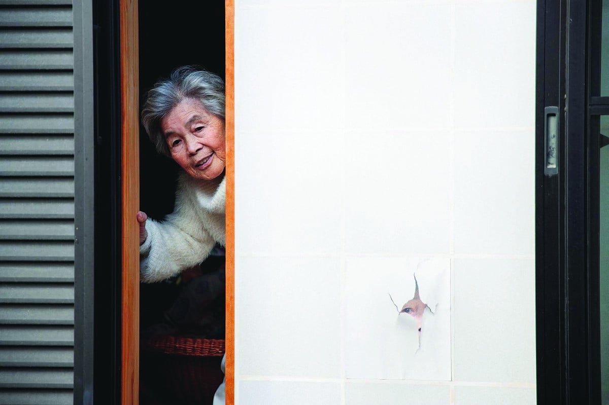 Viral Japanese 'Insta-gran' photographer dies aged 97