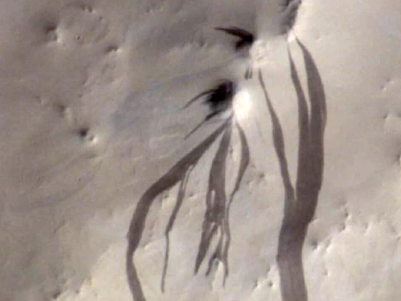 Mysterious slopes discovered on Mars finally exposed