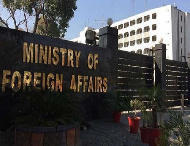 Pakistan hits back at India's remarks, calls for peace and Kashmir solution