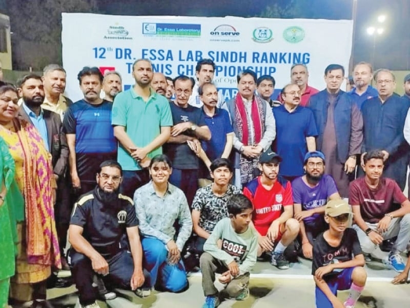 Muzammil, Nadir enter quarter-finals