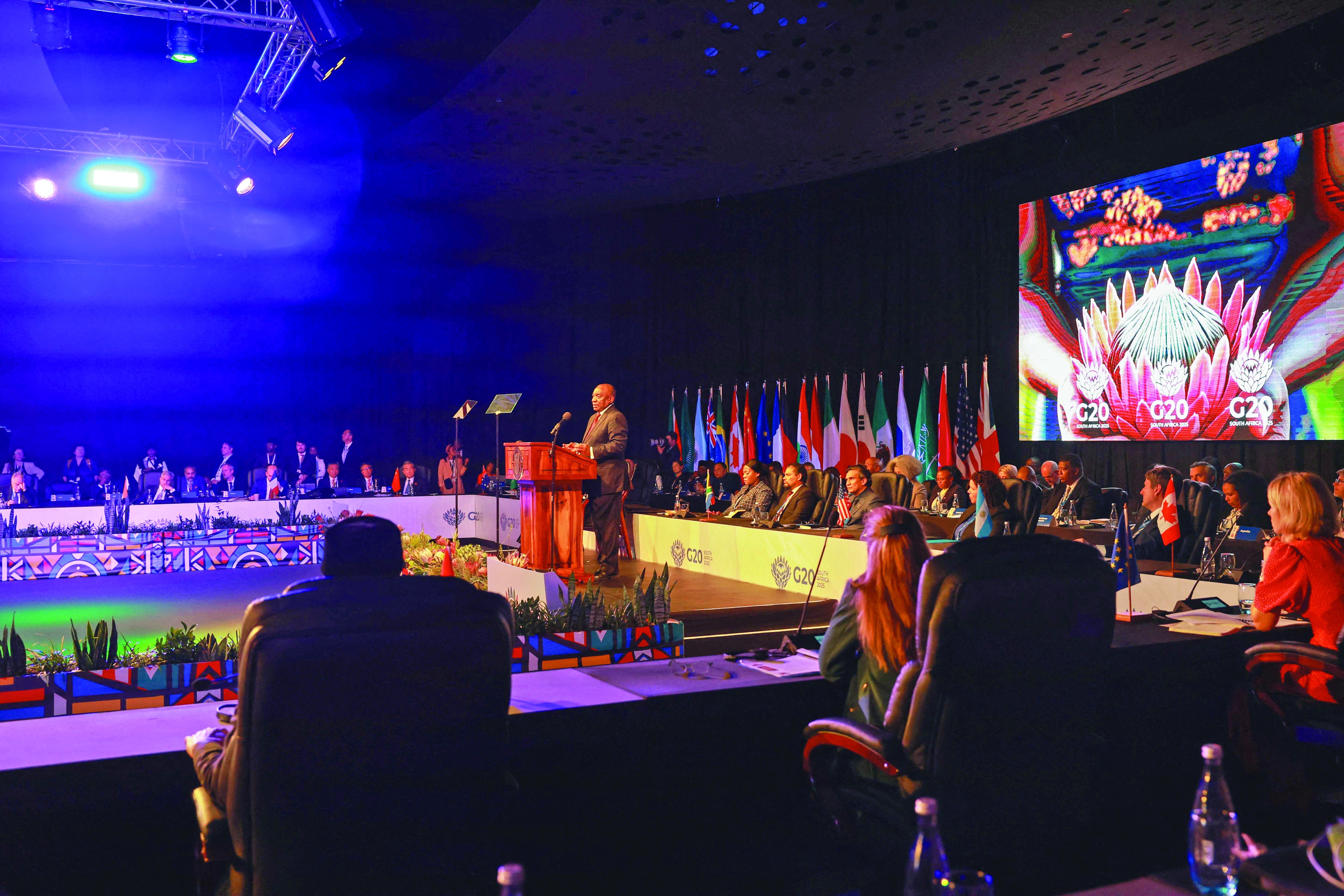 G20 meeting opens with call for 'cooperation'