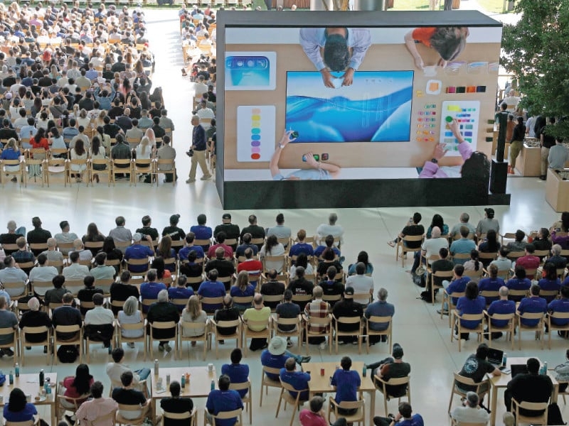 Apple unveils new softwares