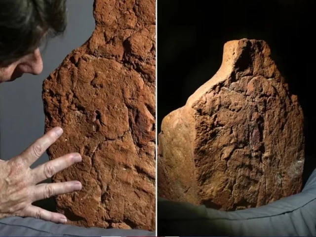 UK museum finds ancient handprint on Egypt tomb