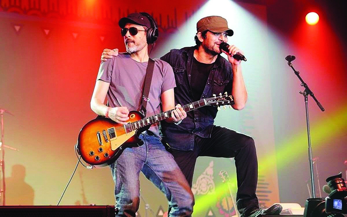 Strings album 'Duur' turns twenty-four